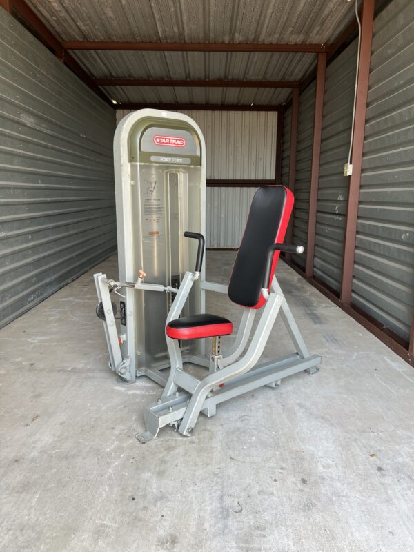 Star Trac Impact Chest Press