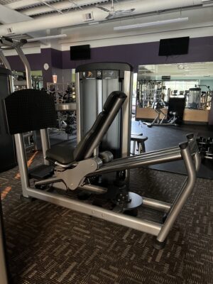 Life Fitness Seated Leg Press