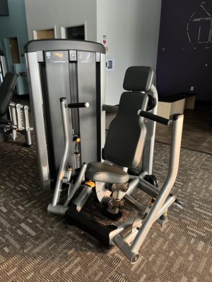 Life Fitness Chest Press