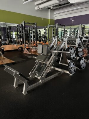 Hammer Strength Hack Squat