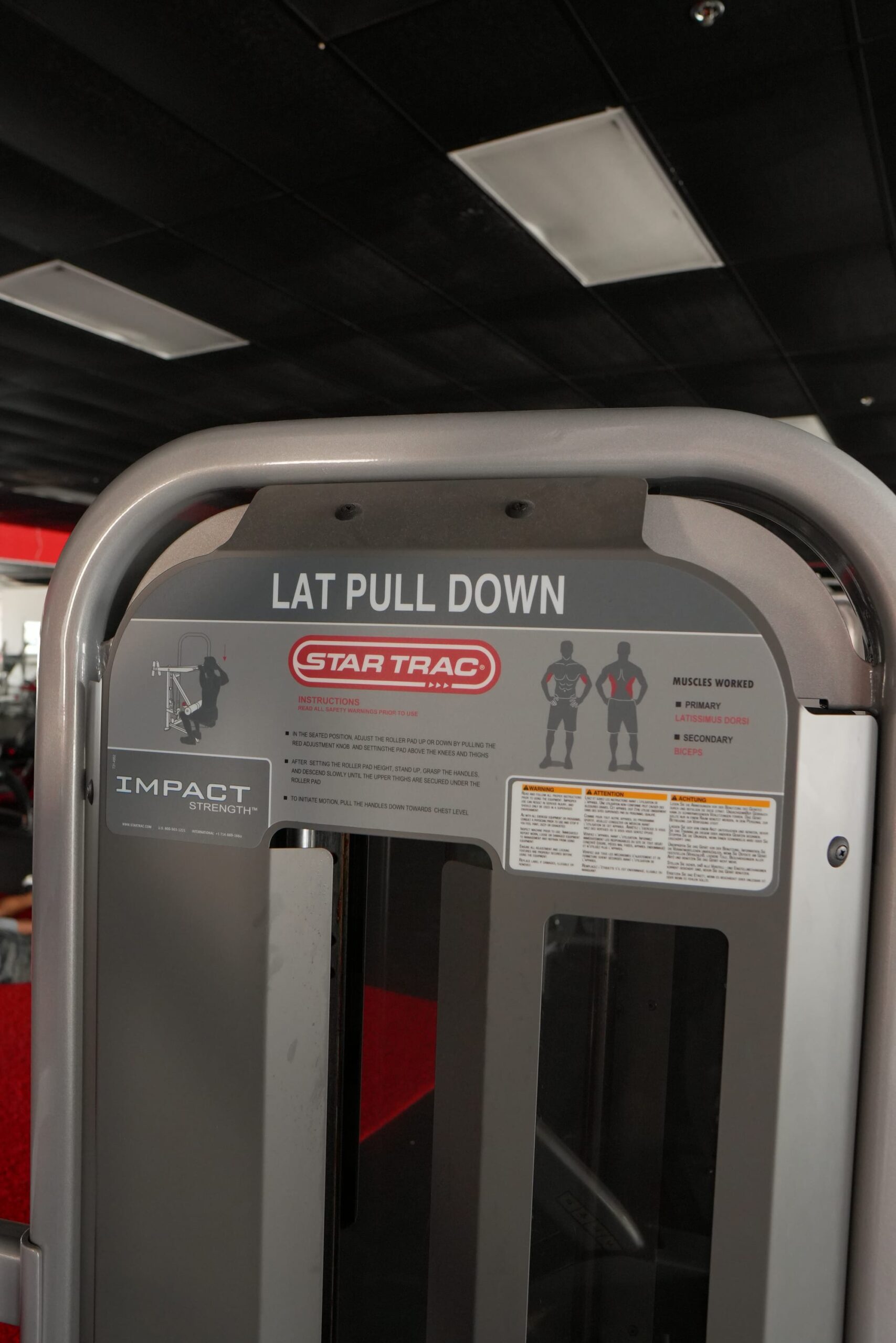 Star Trac Lat Pulldown