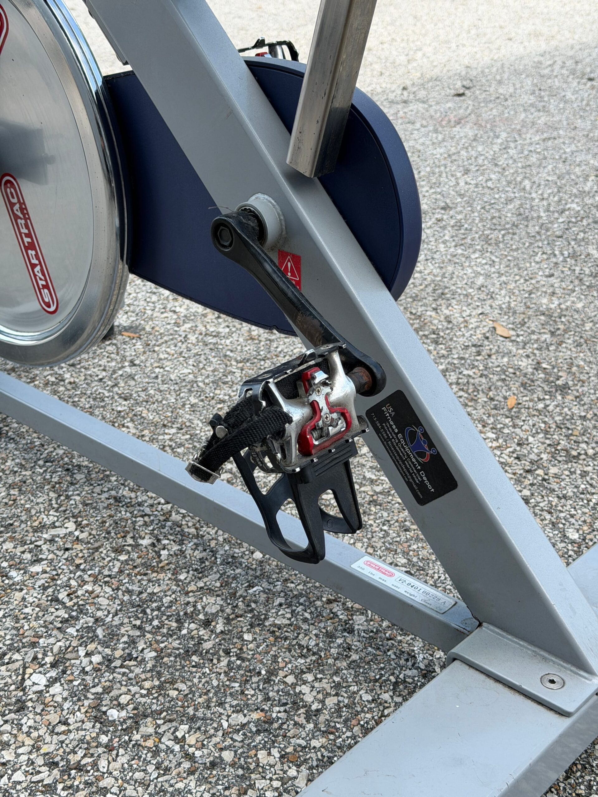 Star Trac V-Bike Commercial Spin Bike — Rides Fine, Seat Adjust Handles Missing